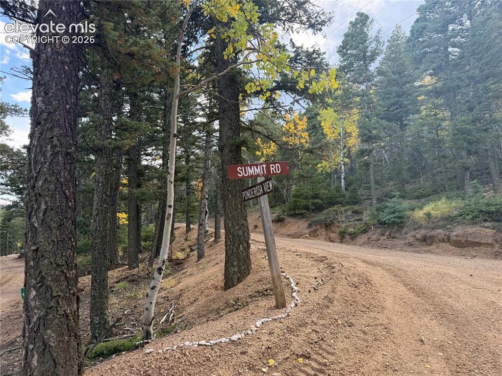 Image 13 of 21: Intersection of Summit Rd and Ponderosa Vw