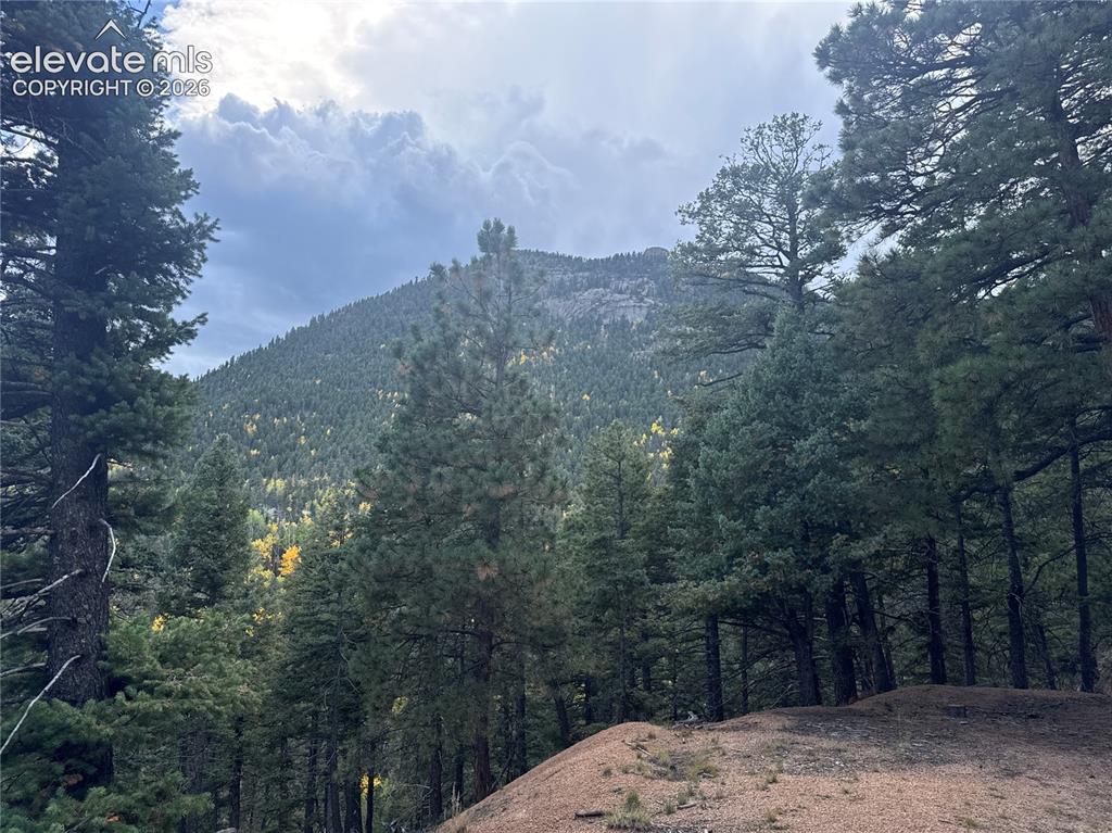 Image 5 of 21: Views off saucer rock from the build site
