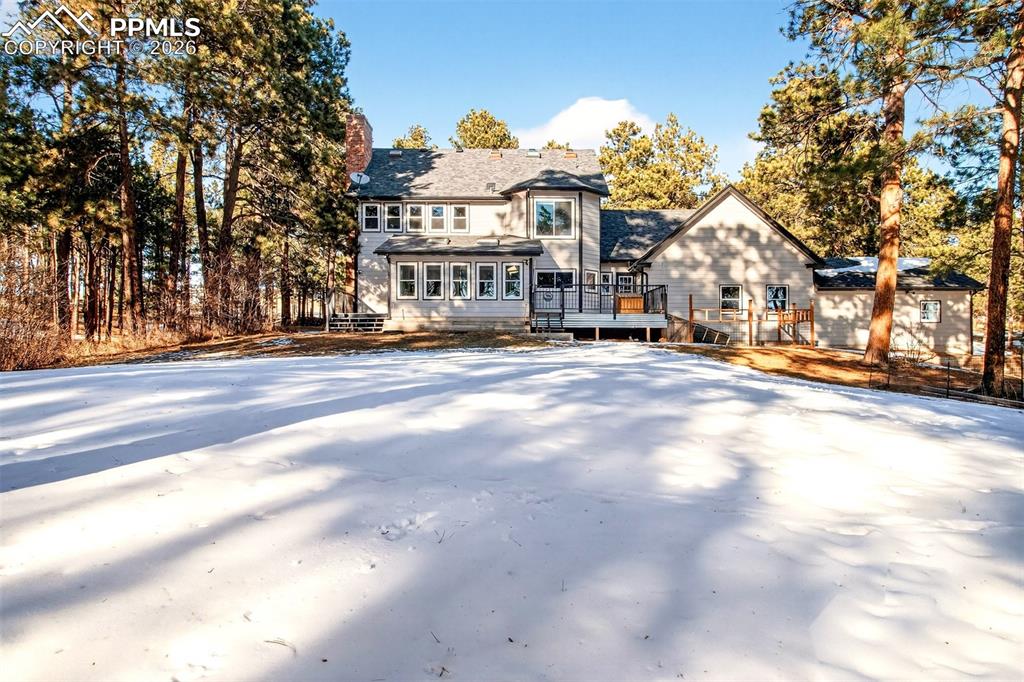 Image 4 of 45: Back of Structure