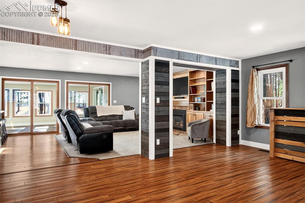 Image 6 of 45: Living Room