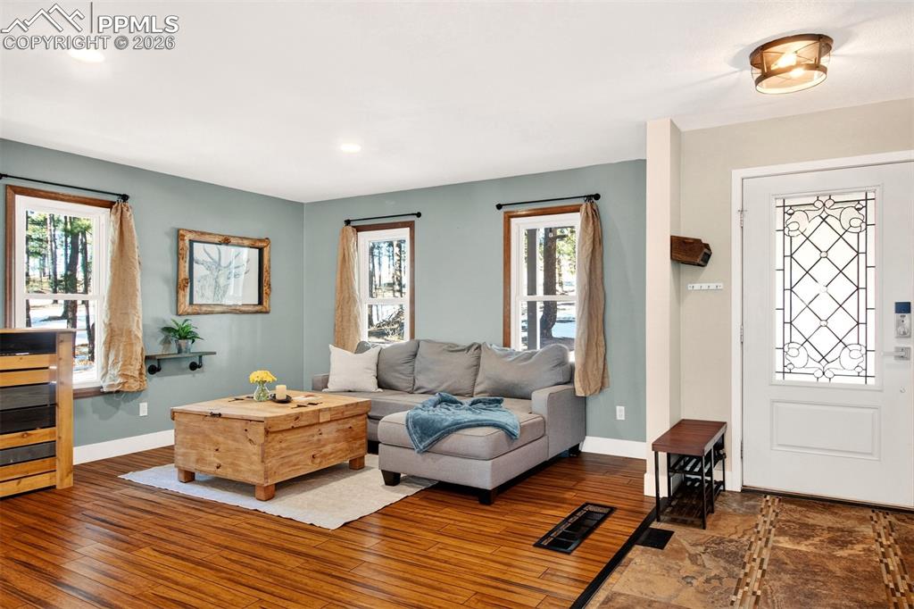 Image 7 of 45: Living Room