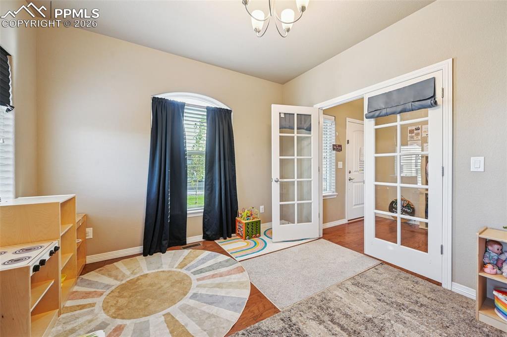 Image 13 of 50: Bedroom