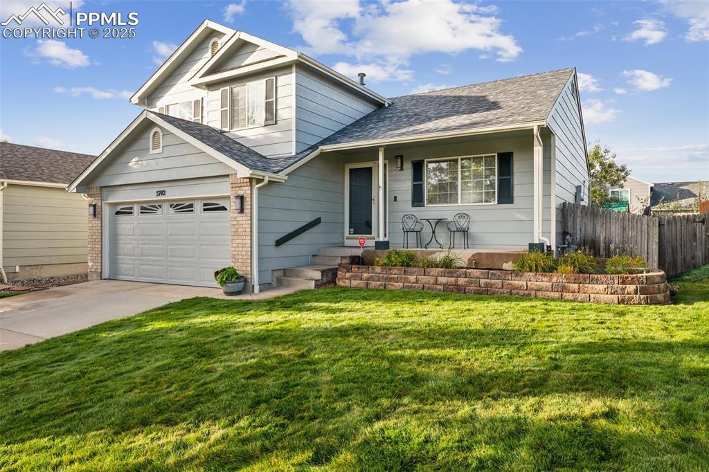 Image 2 of 33: Front of Structure