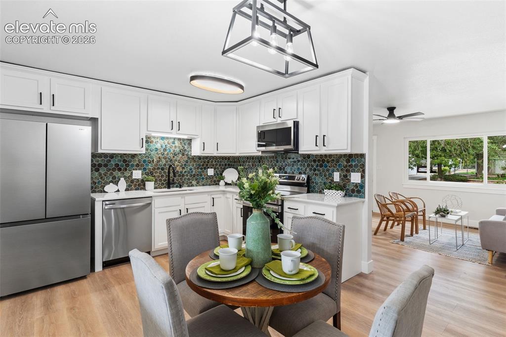 Image 10 of 47: Kitchen
