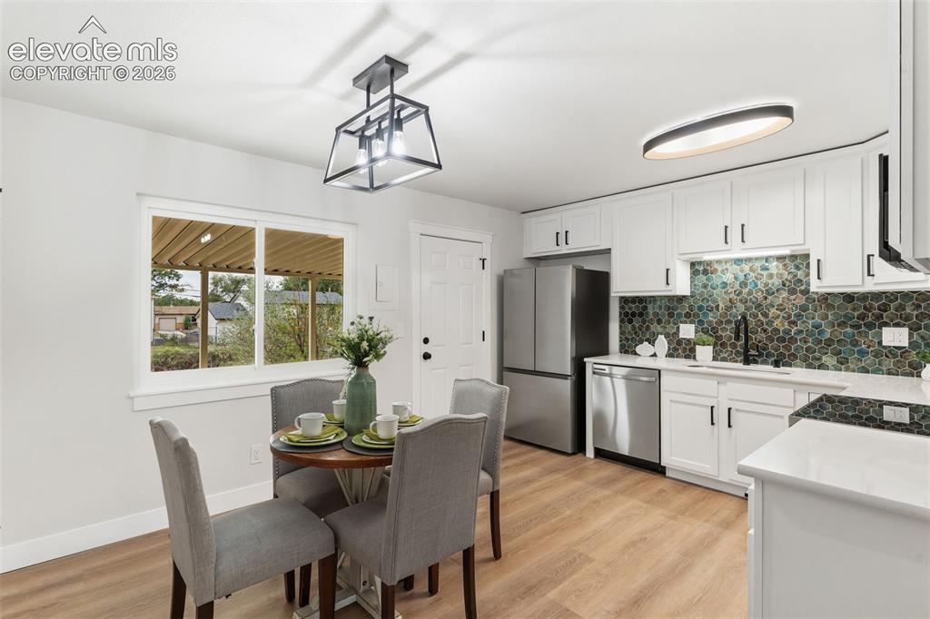 Image 9 of 47: Kitchen