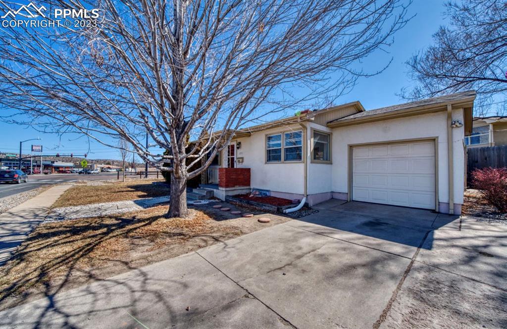 Listing 8773381, Image 3 of 50
