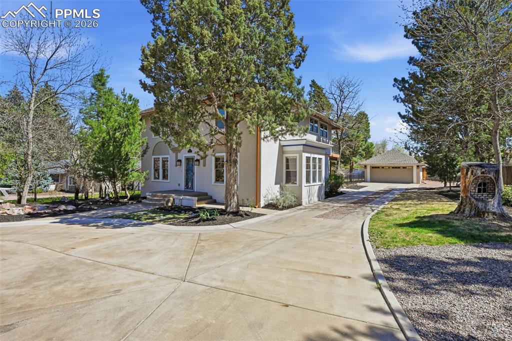 Image 3 of 47: Front of Structure