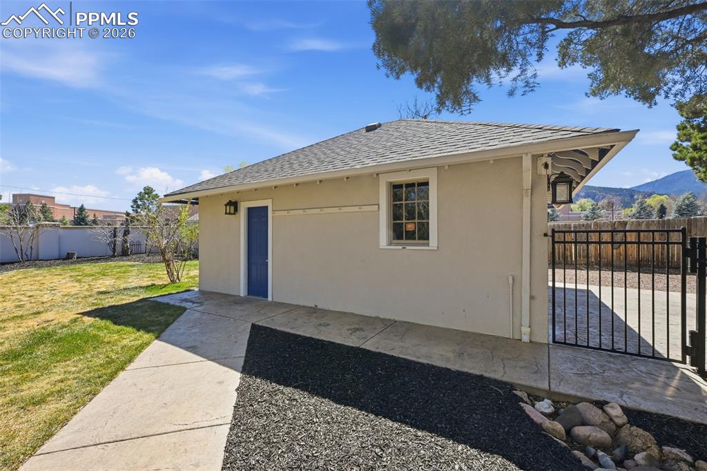 Image 43 of 47: Side of Structure