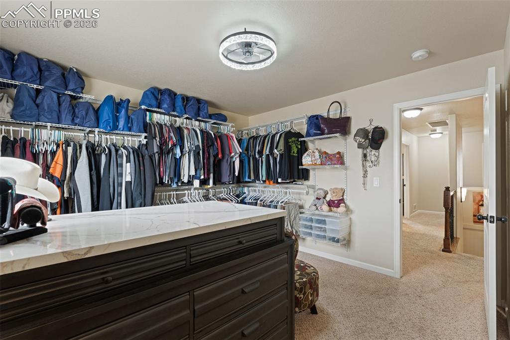 Image 21 of 48: Closet