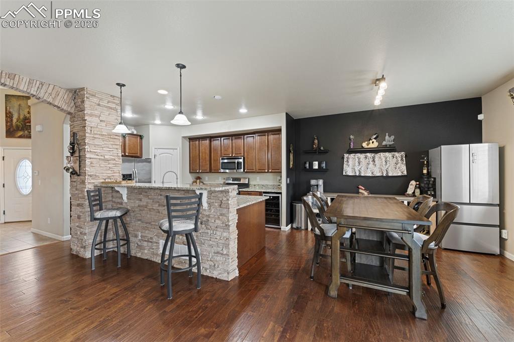 Image 9 of 48: Kitchen