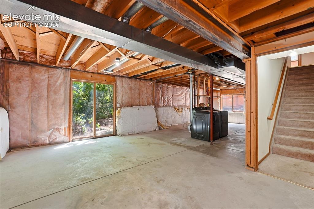 Image 20 of 32: Basement