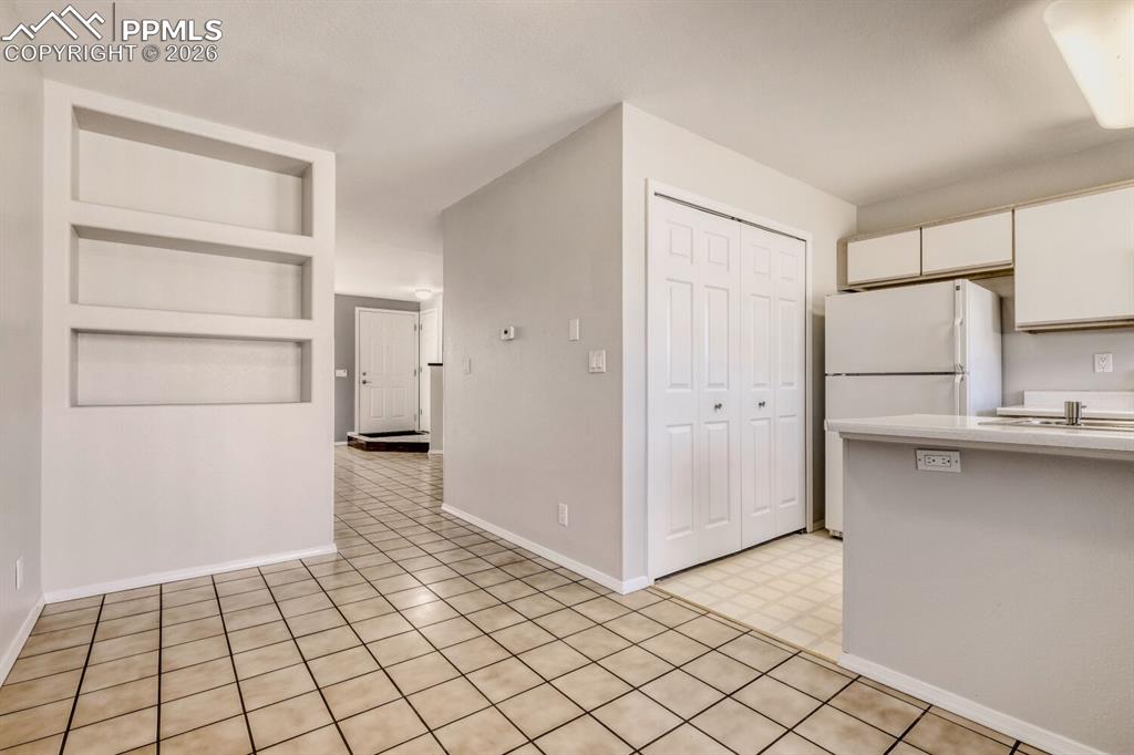 Image 6 of 17: Kitchen