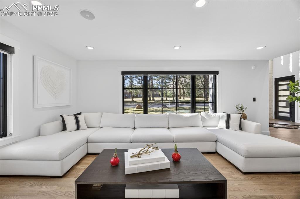 Image 7 of 47: Living Room