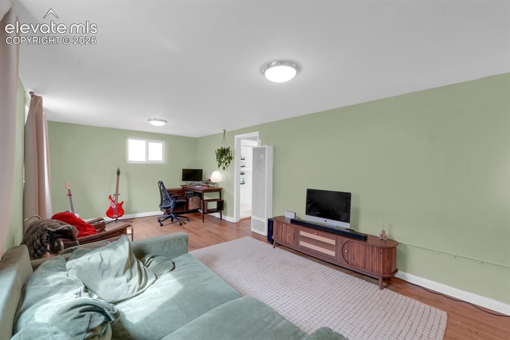 Image 13 of 23: Living Room
