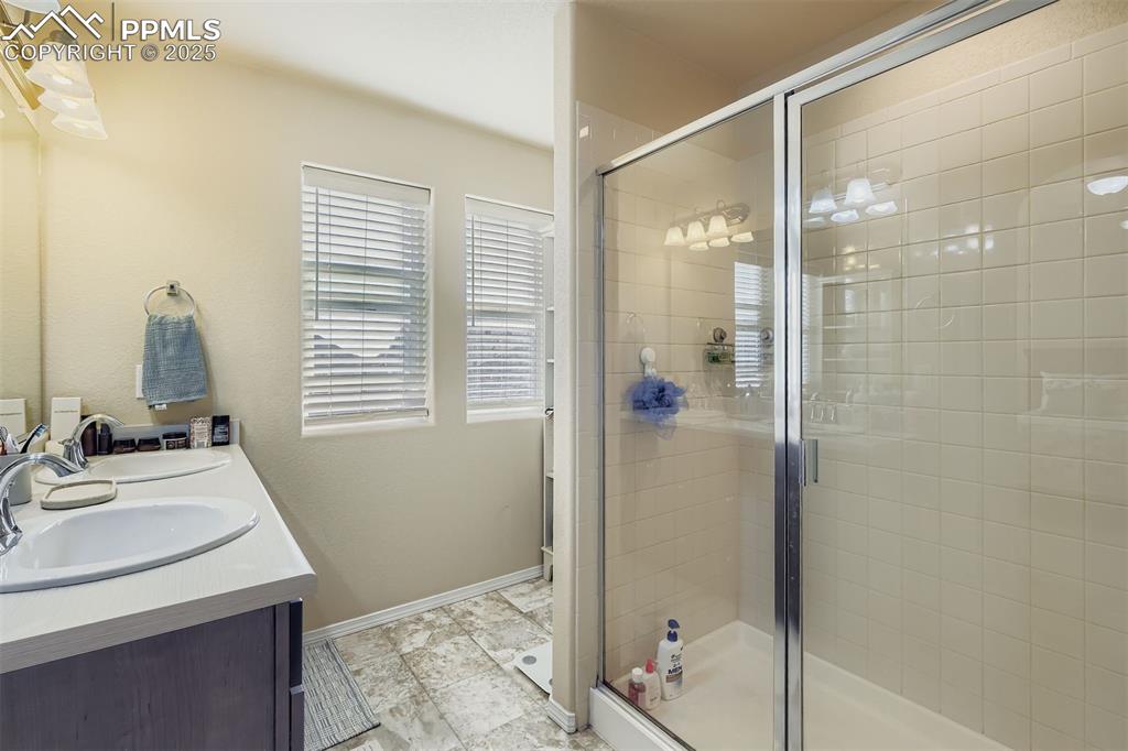 Image 15 of 32: Upper Level Bathroom