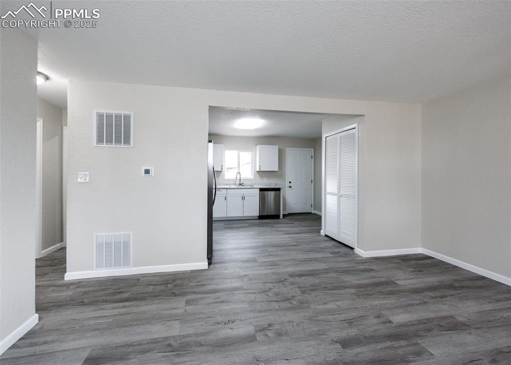 Image 9 of 35: Living Room