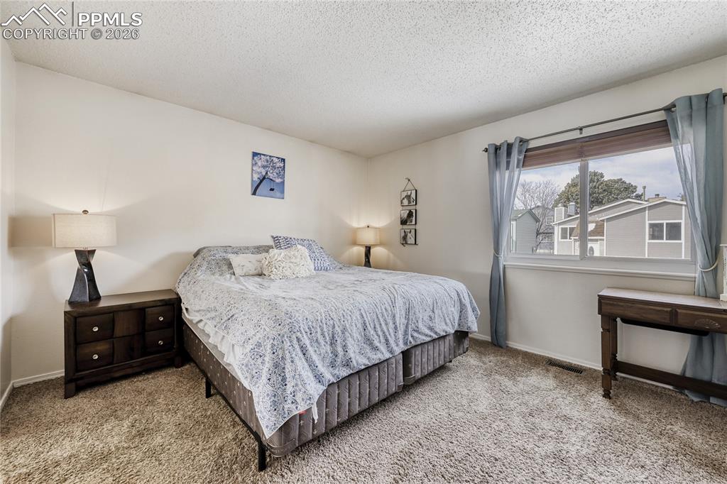 Image 19 of 26: Bedroom