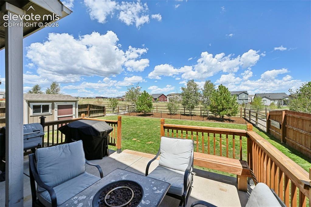 Image 13 of 47: Deck
