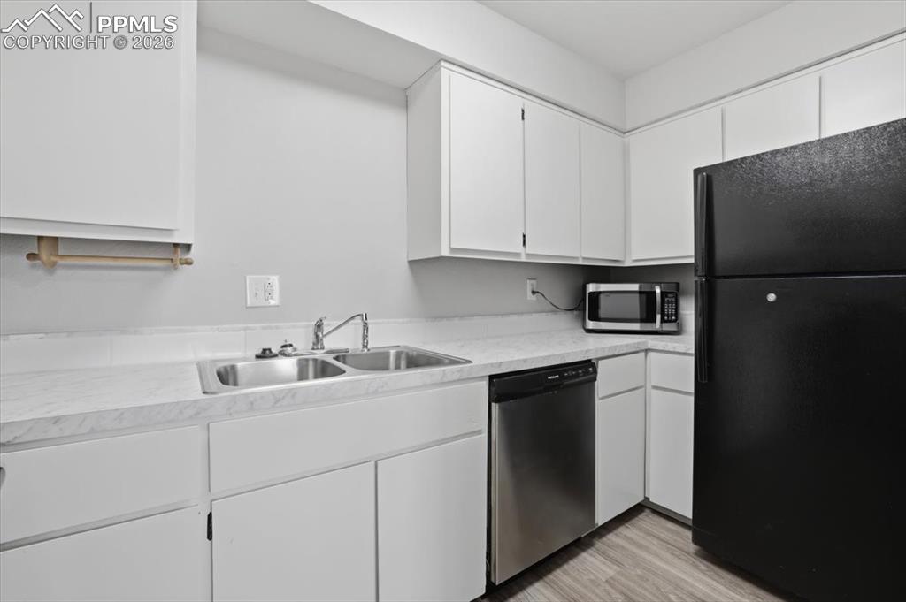 Image 3 of 34: Updated kitchen.