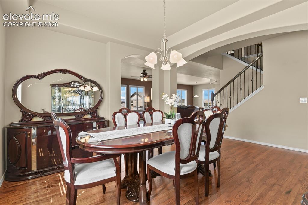 Image 13 of 48: Dining Room