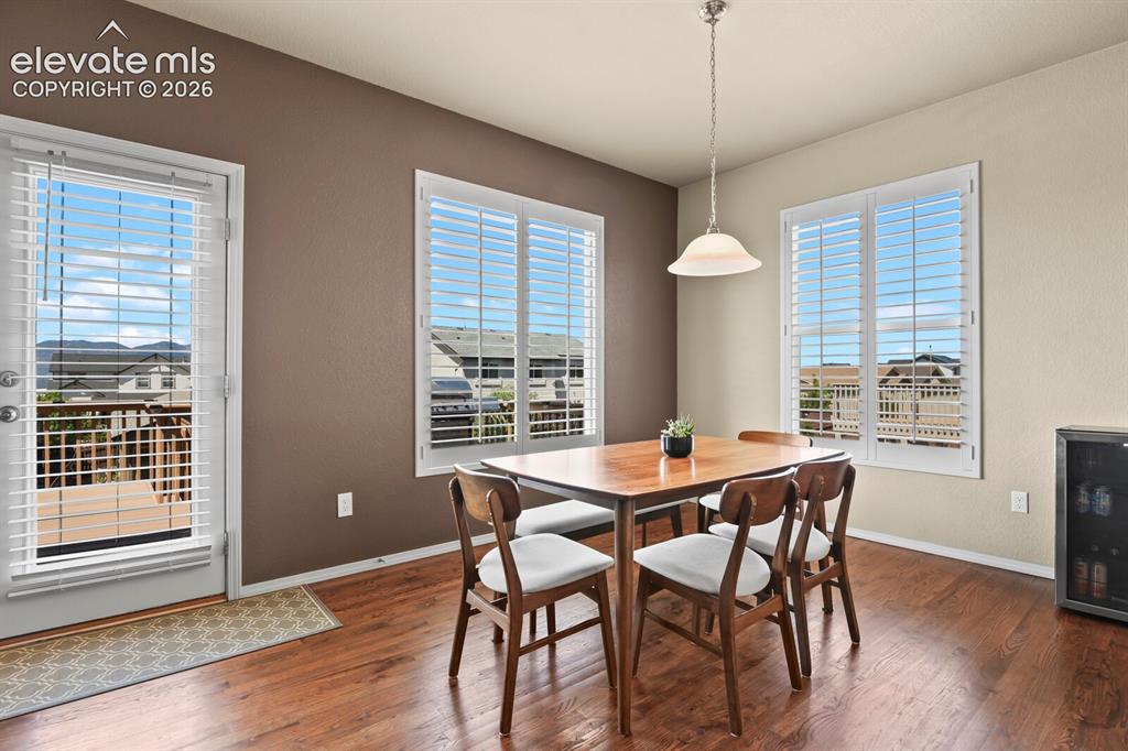 Image 5 of 48: Dining Area