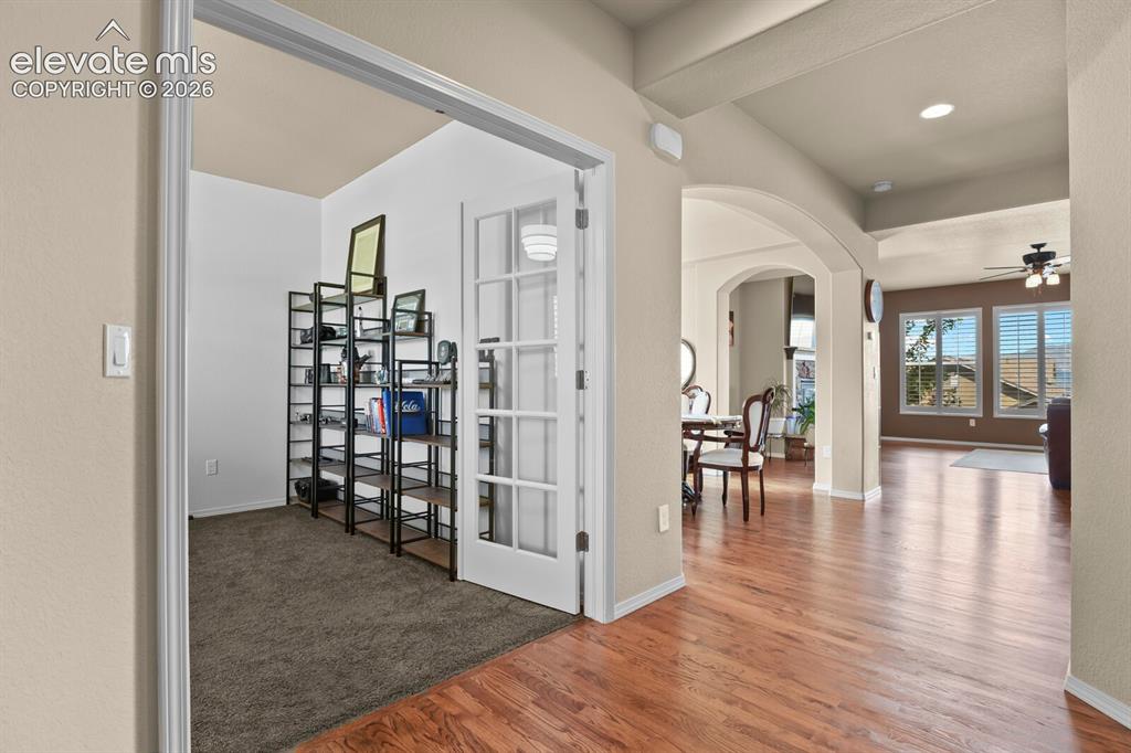 Image 8 of 48: Entrance Foyer