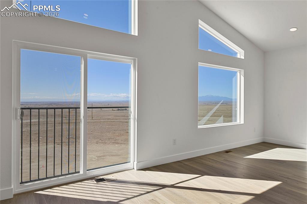 Image 14 of 29: This image shows the same model with alternate finishes. Actual home is cur