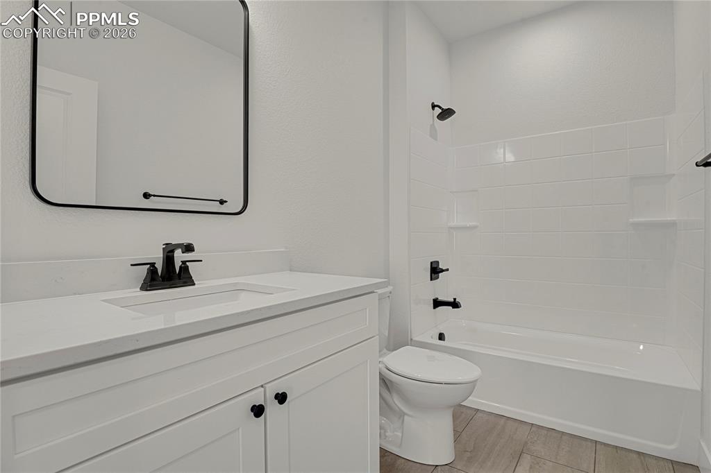 Image 26 of 29: This image shows the same model with alternate finishes. Actual home is cur