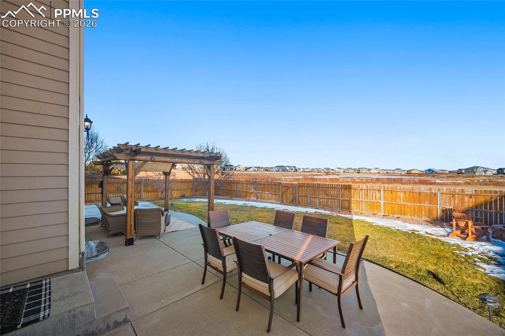 Image 45 of 50: Patio