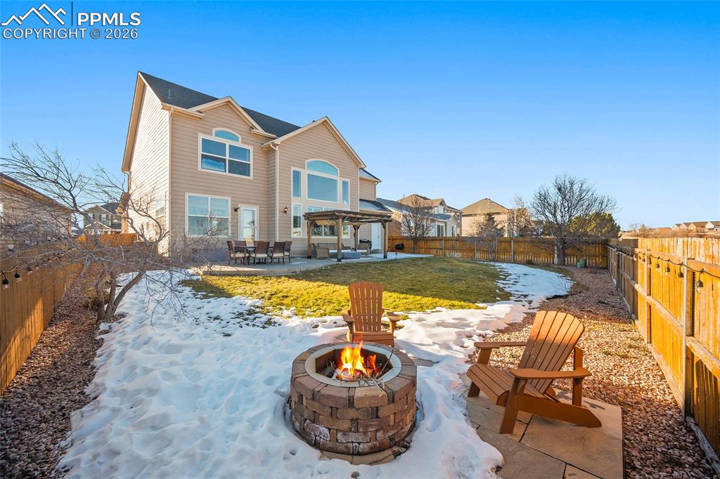 Image 47 of 50: Back of Structure