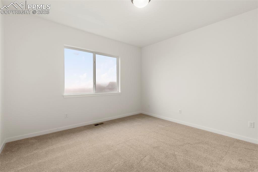 Image 34 of 48: Master Bedroom