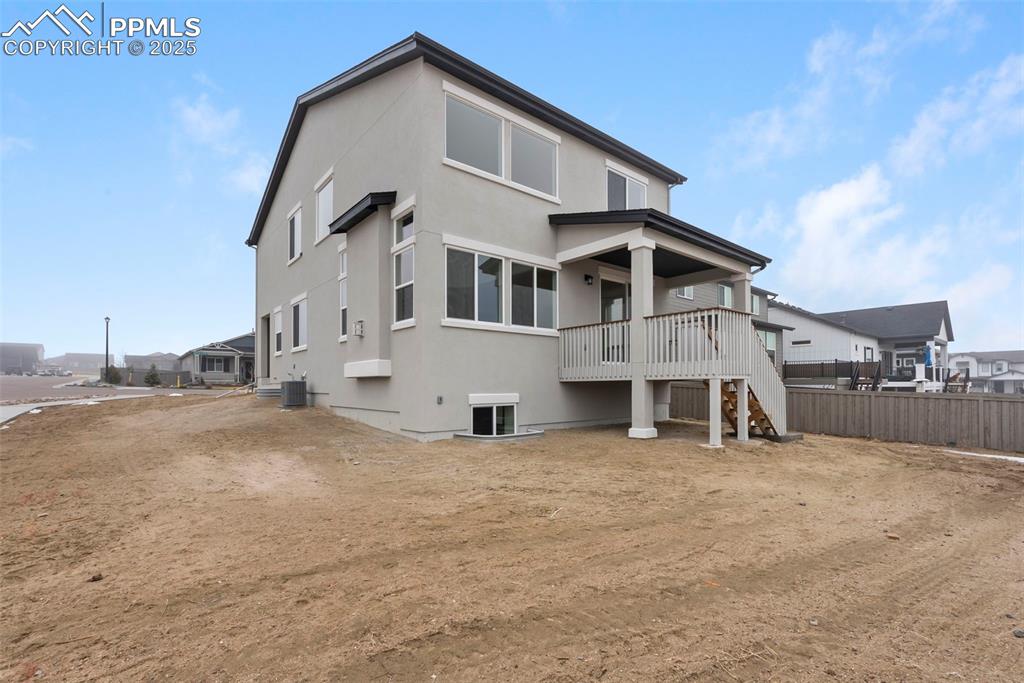 Image 46 of 48: Back of Structure