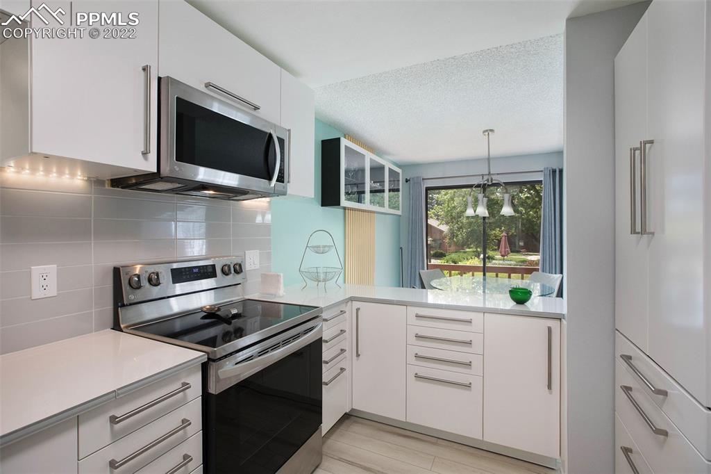 Listing 8791663, Image 4 of 20