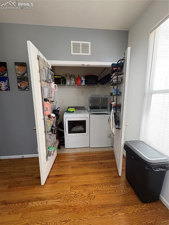 Image 12 of 21: Laundry