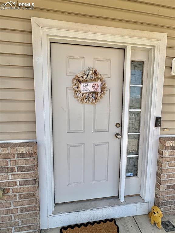 Image 3 of 21: Entry