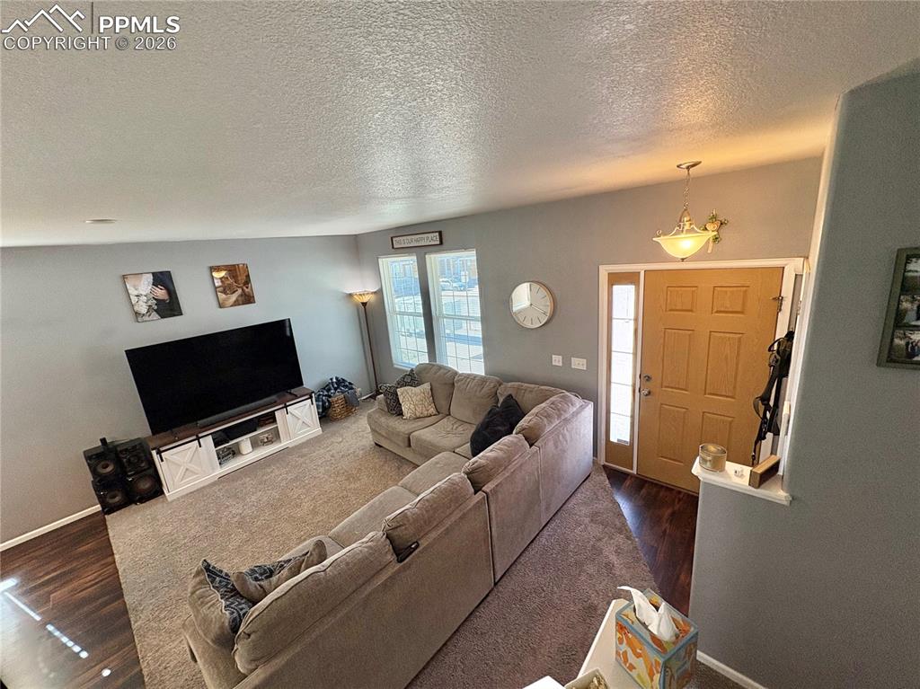 Image 6 of 21: Living Room