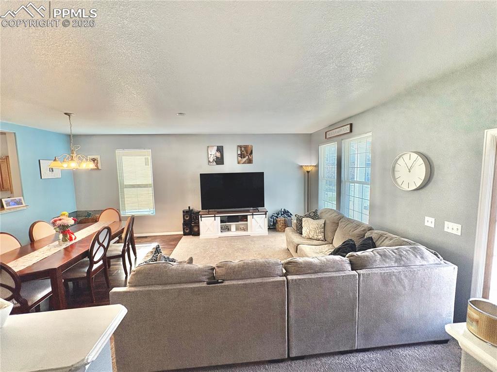 Image 7 of 21: Living Room