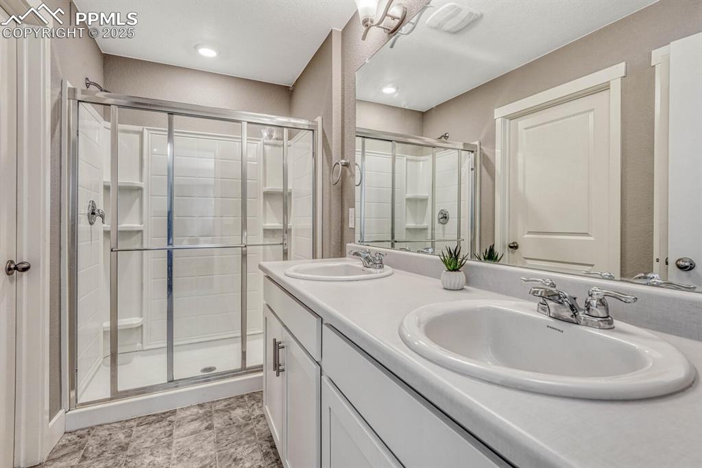Image 19 of 32: Master Bathroom