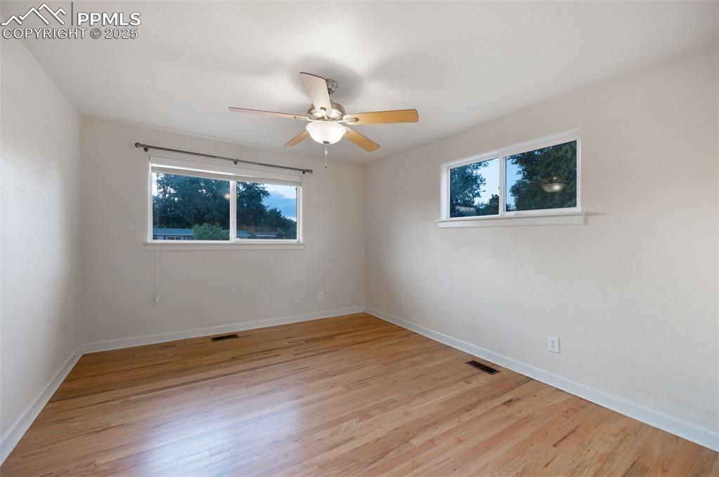 Image 19 of 43: main bedroom