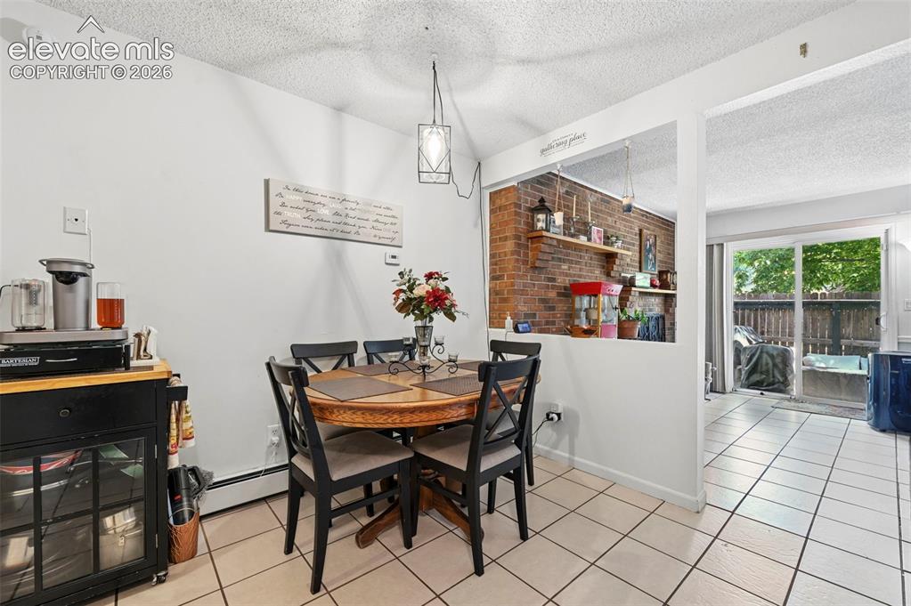 Image 3 of 31: Dining Area