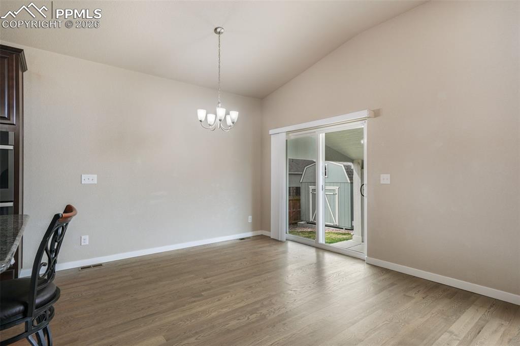 Image 13 of 49: Kitchen