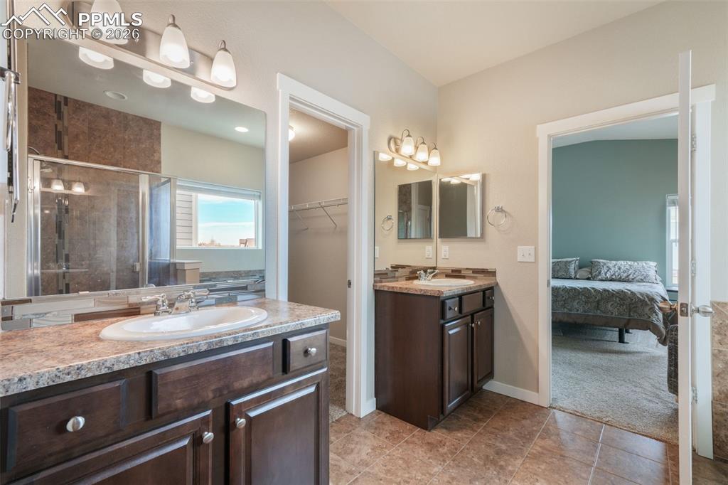 Image 20 of 49: Bedroom