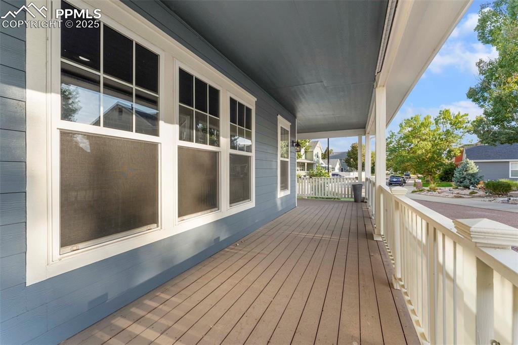 Image 37 of 47: Deck