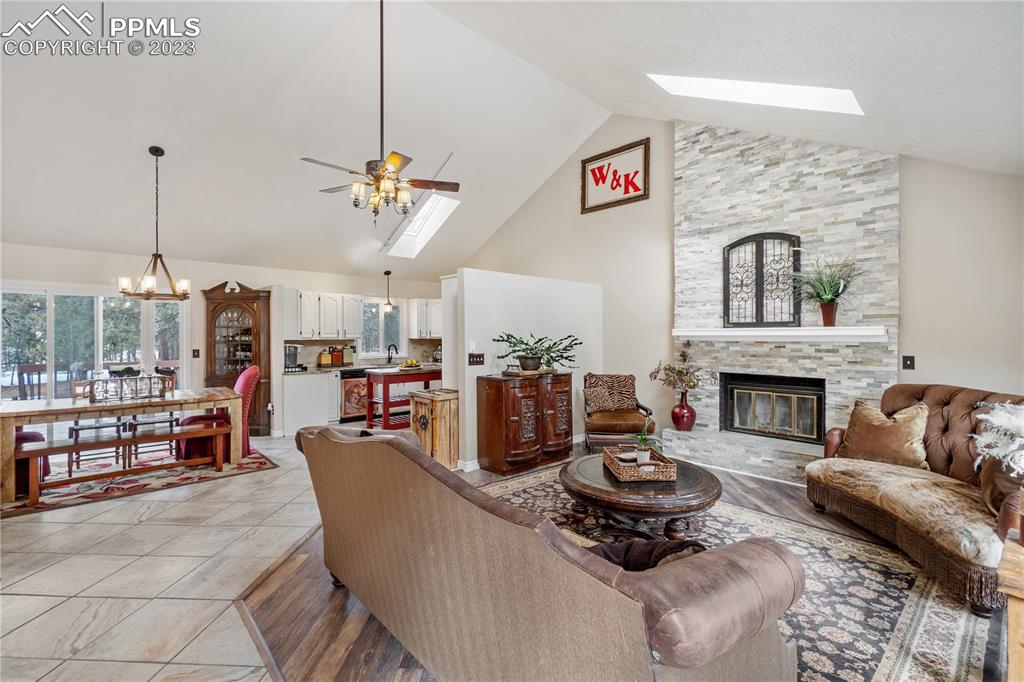 Listing 8798635, Image 2 of 49