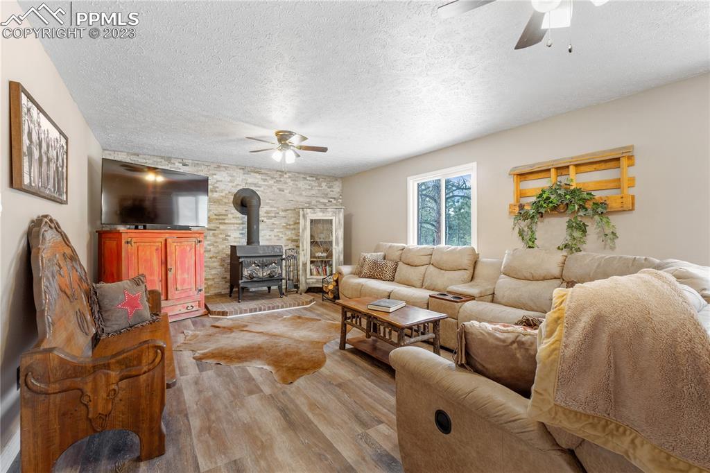 Listing 8798635, Image 9 of 49