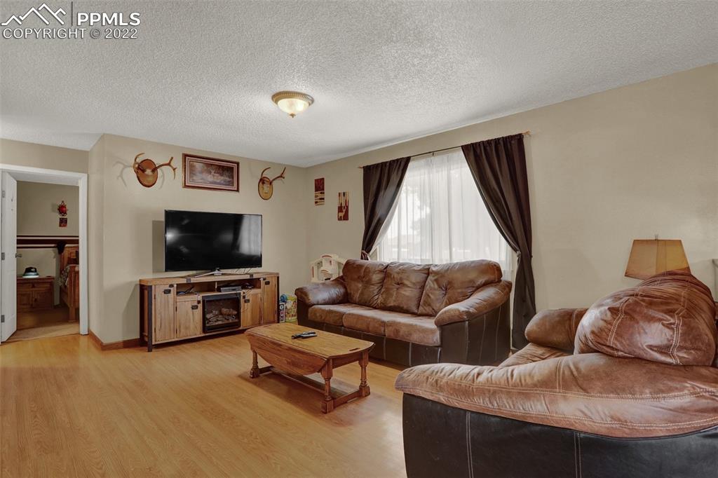Listing 8800364, Image 5 of 25