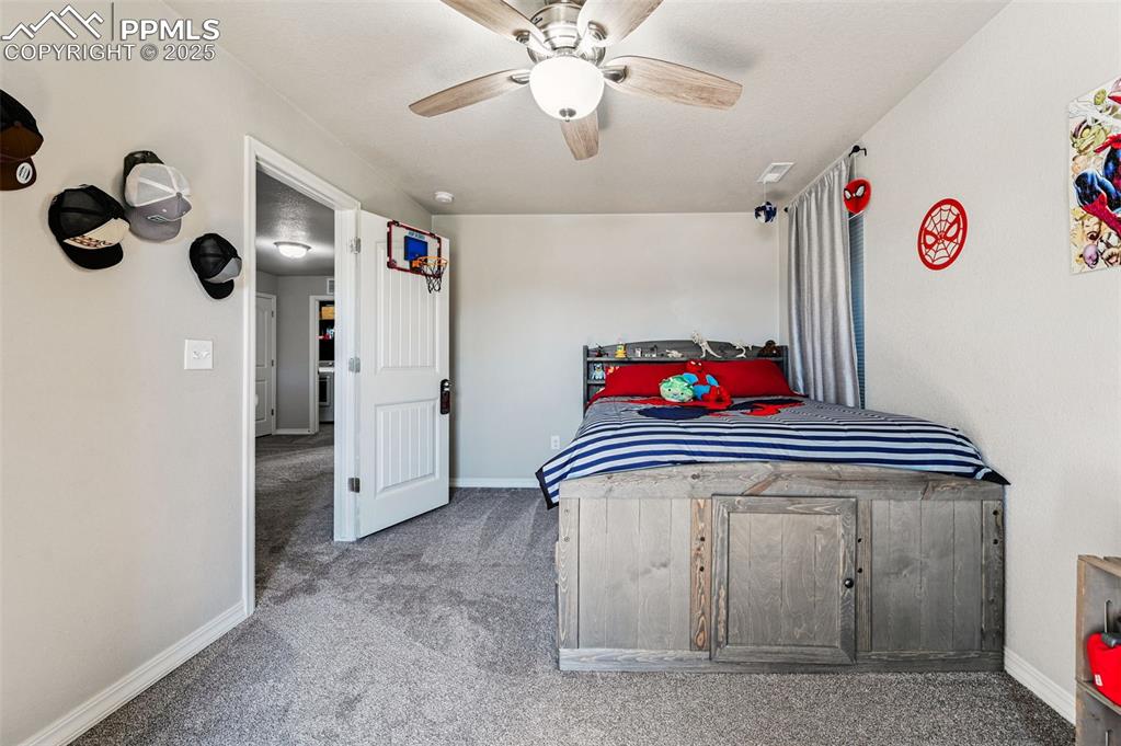 Image 19 of 49: Bedroom