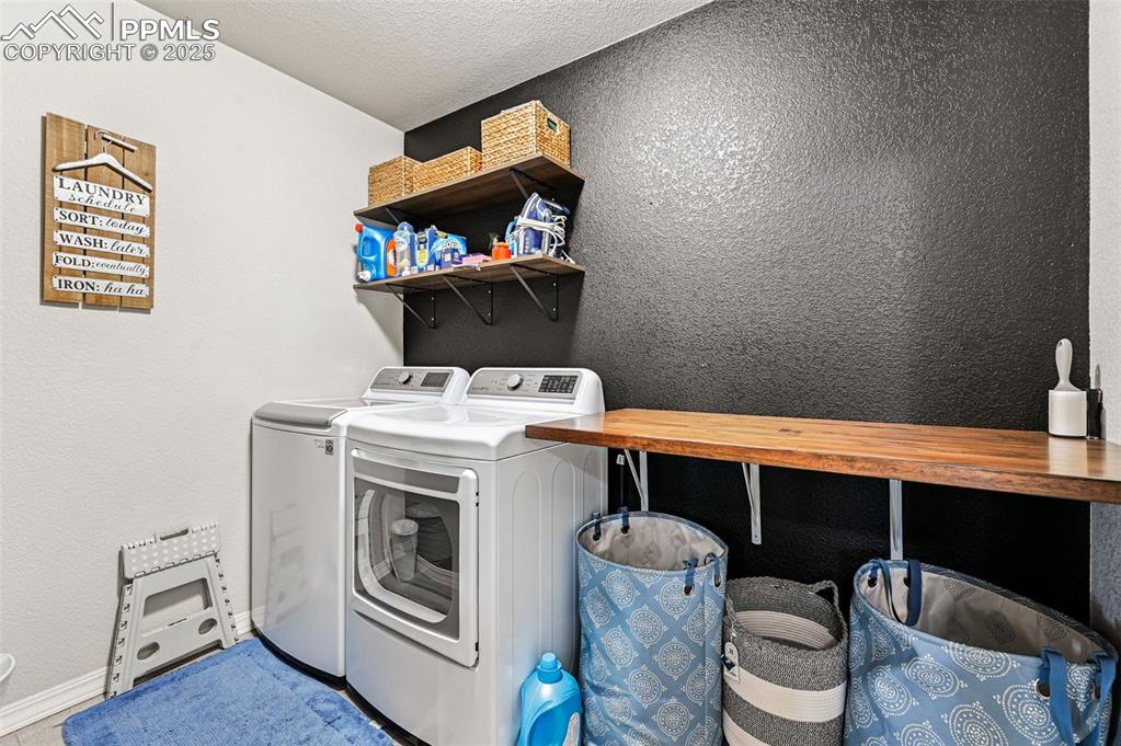 Image 25 of 49: Laundry