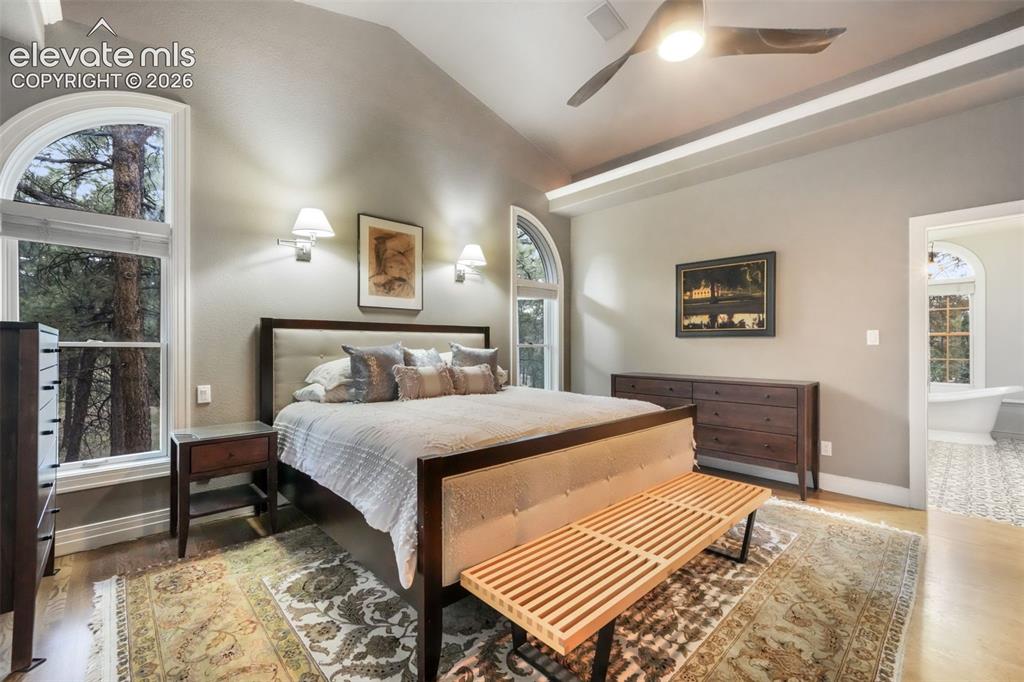 Image 11 of 50: Living Room