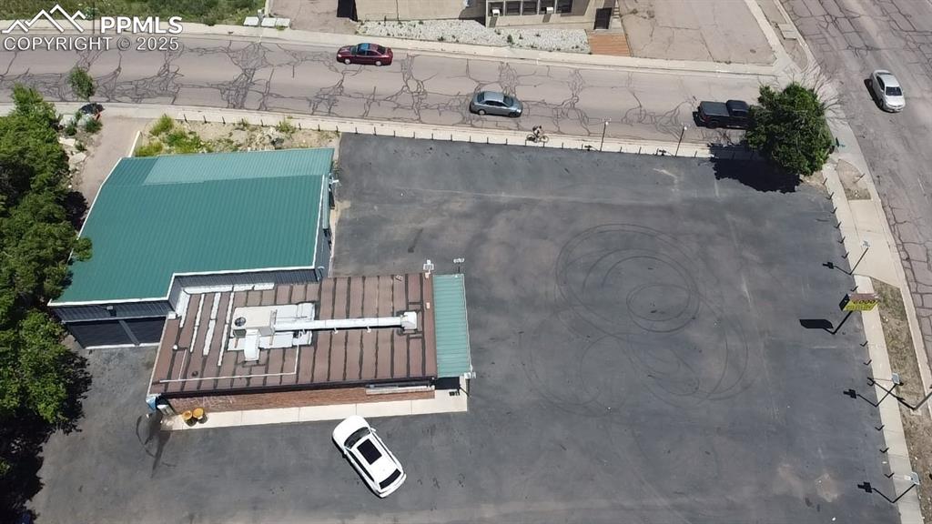 Image 19 of 28: Drone / aerial view